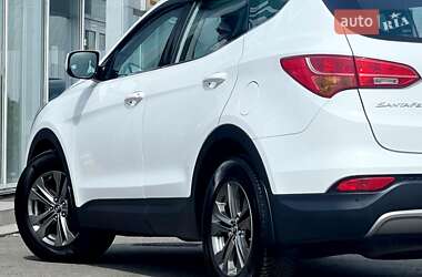 Внедорожник / Кроссовер Hyundai Santa FE 2014 в 