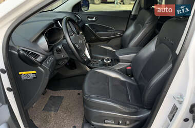 Внедорожник / Кроссовер Hyundai Santa FE 2012 в 