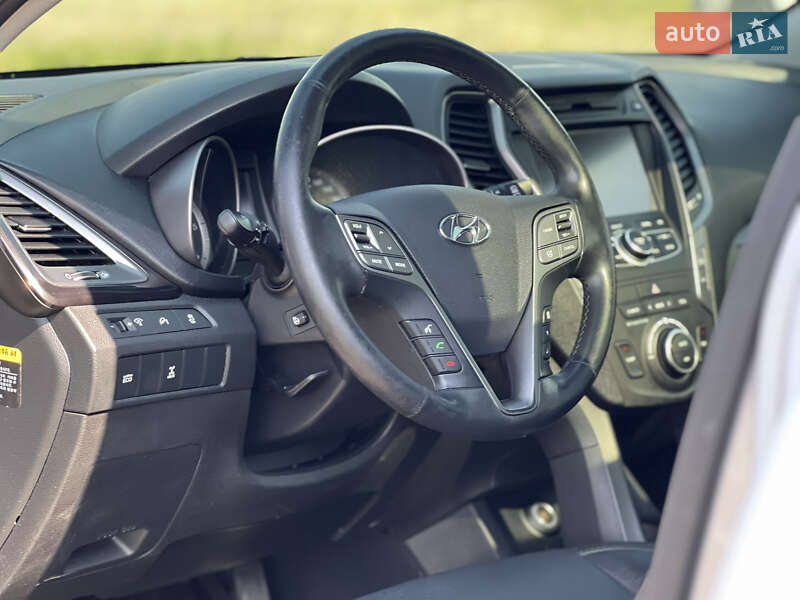 Позашляховик / Кросовер Hyundai Santa FE 2013 в Львові