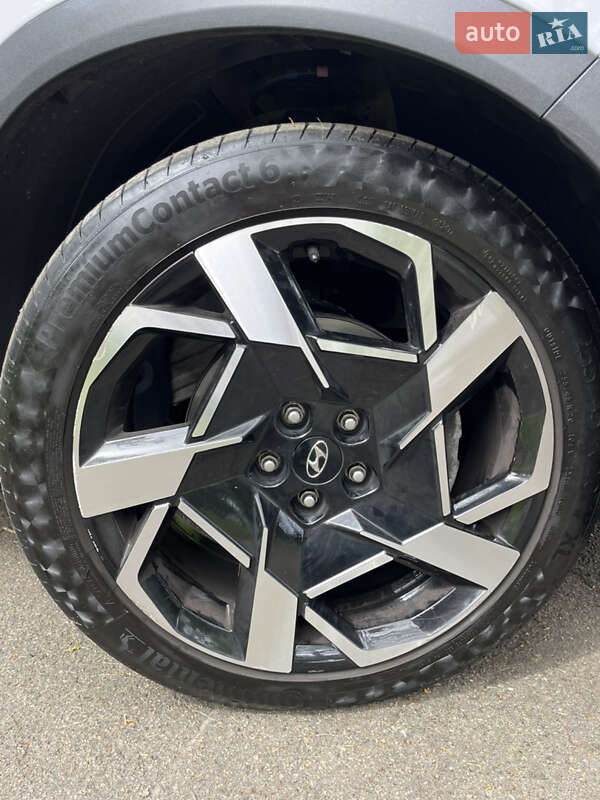 Позашляховик / Кросовер Hyundai Santa FE 2021 в Києві