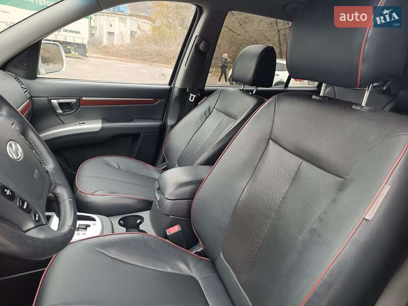 Внедорожник / Кроссовер Hyundai Santa FE 2009 в Луцке