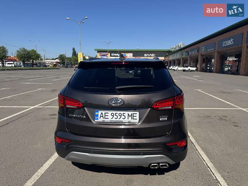 Внедорожник / Кроссовер Hyundai Santa FE 2017 в Кривом Роге