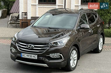 Позашляховик / Кросовер Hyundai Santa FE 2017 в 