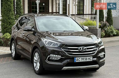 Позашляховик / Кросовер Hyundai Santa FE 2017 в 