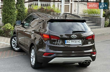 Позашляховик / Кросовер Hyundai Santa FE 2017 в 