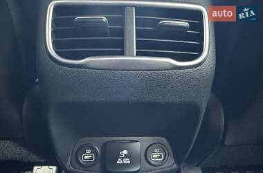 Внедорожник / Кроссовер Hyundai Santa FE 2020 в 