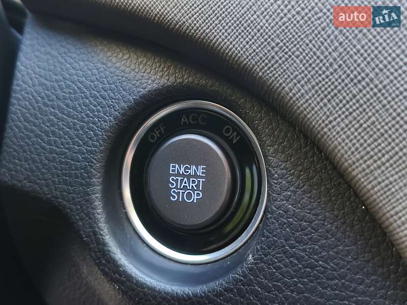 Позашляховик / Кросовер Hyundai Santa FE 2013 в Дніпрі