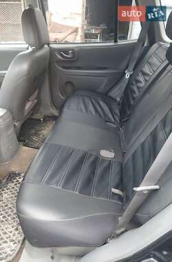 Внедорожник / Кроссовер Hyundai Santa FE 2003 в 