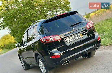 Позашляховик / Кросовер Hyundai Santa FE 2011 в 
