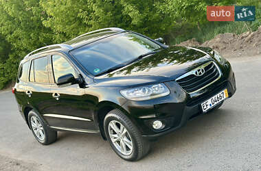 Позашляховик / Кросовер Hyundai Santa FE 2011 в 