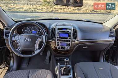 Позашляховик / Кросовер Hyundai Santa FE 2010 в 