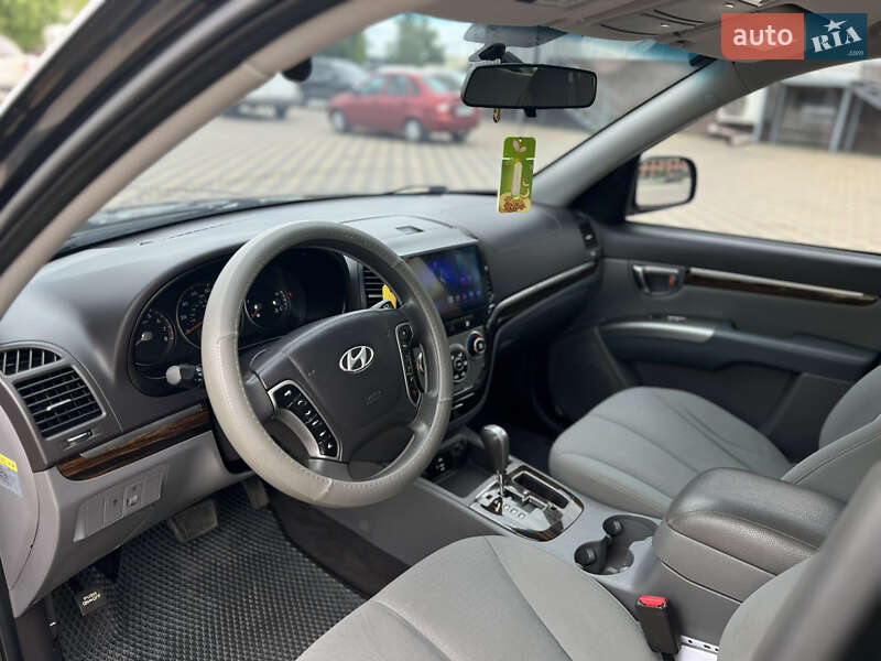 Позашляховик / Кросовер Hyundai Santa FE 2011 в Гайсину