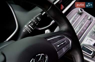 Позашляховик / Кросовер Hyundai Santa FE 2021 в 