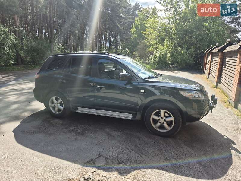 Позашляховик / Кросовер Hyundai Santa FE 2006 в 