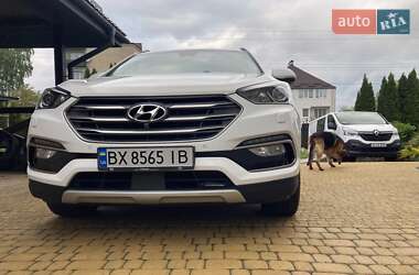 Внедорожник / Кроссовер Hyundai Santa FE 2015 в 