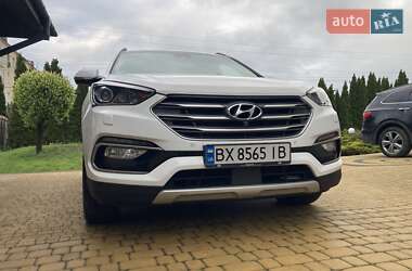 Внедорожник / Кроссовер Hyundai Santa FE 2015 в 