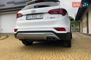 Внедорожник / Кроссовер Hyundai Santa FE 2015 в 
