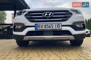 Внедорожник / Кроссовер Hyundai Santa FE 2015 в 