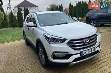 Внедорожник / Кроссовер Hyundai Santa FE 2015 в 