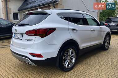 Внедорожник / Кроссовер Hyundai Santa FE 2015 в 