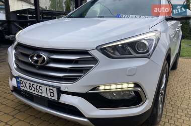 Внедорожник / Кроссовер Hyundai Santa FE 2015 в 