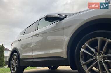 Внедорожник / Кроссовер Hyundai Santa FE 2015 в 