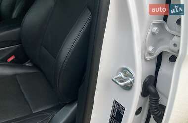 Внедорожник / Кроссовер Hyundai Santa FE 2015 в 