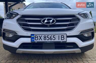 Внедорожник / Кроссовер Hyundai Santa FE 2015 в 