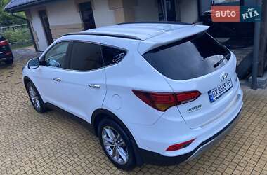 Внедорожник / Кроссовер Hyundai Santa FE 2015 в 