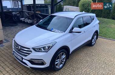 Внедорожник / Кроссовер Hyundai Santa FE 2015 в 