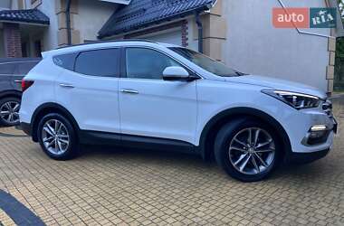 Внедорожник / Кроссовер Hyundai Santa FE 2015 в 