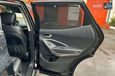 Внедорожник / Кроссовер Hyundai Santa FE 2014 в 