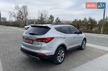 Позашляховик / Кросовер Hyundai Santa FE 2014 в 
