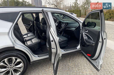 Позашляховик / Кросовер Hyundai Santa FE 2014 в 