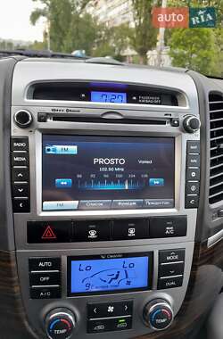 Внедорожник / Кроссовер Hyundai Santa FE 2012 в 