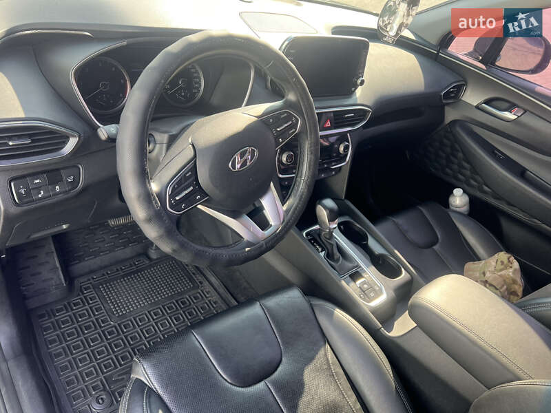 Позашляховик / Кросовер Hyundai Santa FE 2019 в Винниках