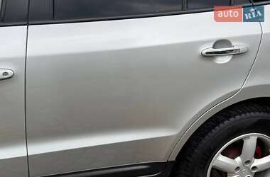 Позашляховик / Кросовер Hyundai Santa FE 2007 в 