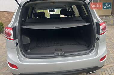 Внедорожник / Кроссовер Hyundai Santa FE 2010 в 