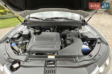 Внедорожник / Кроссовер Hyundai Santa FE 2010 в 