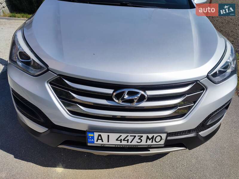 Позашляховик / Кросовер Hyundai Santa FE 2015 в Ірпені