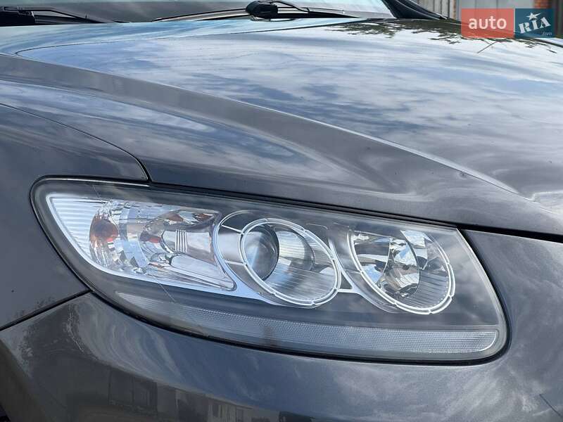 Позашляховик / Кросовер Hyundai Santa FE 2012 в Охтирці