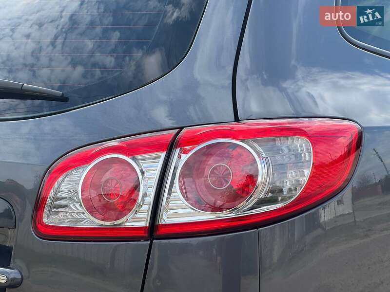 Позашляховик / Кросовер Hyundai Santa FE 2012 в Охтирці