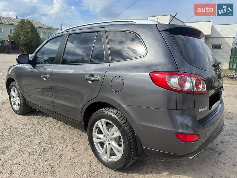 Позашляховик / Кросовер Hyundai Santa FE 2012 в Охтирці