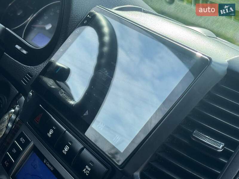 Позашляховик / Кросовер Hyundai Santa FE 2012 в Охтирці