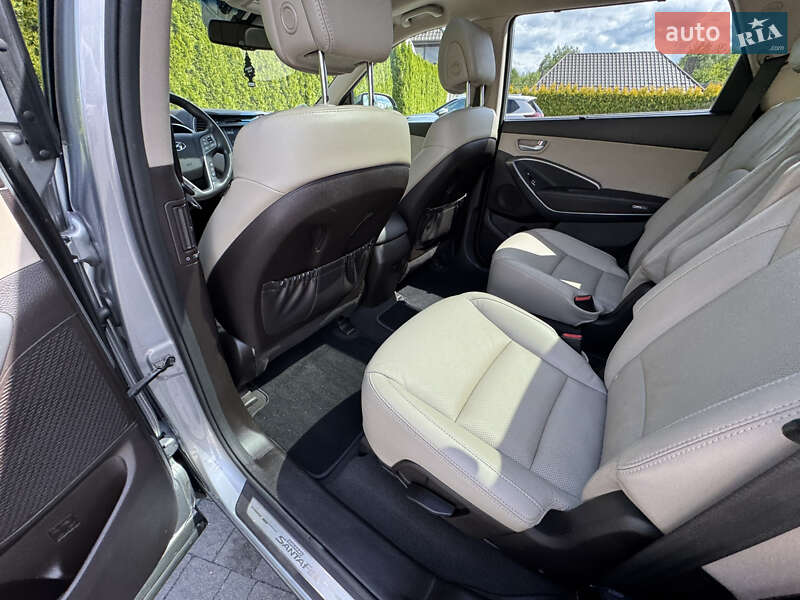 Внедорожник / Кроссовер Hyundai Santa FE 2015 в Стрые