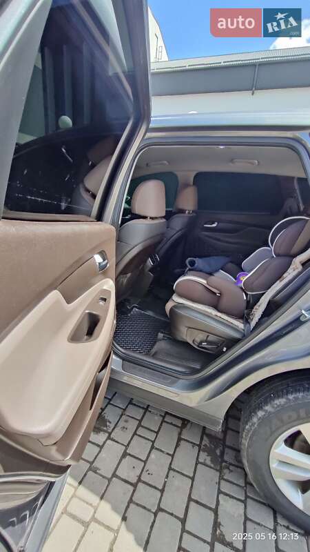 Позашляховик / Кросовер Hyundai Santa FE 2019 в Івано-Франківську