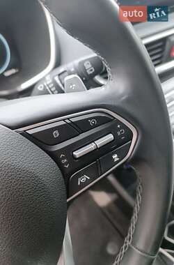 Позашляховик / Кросовер Hyundai Santa FE 2021 в 