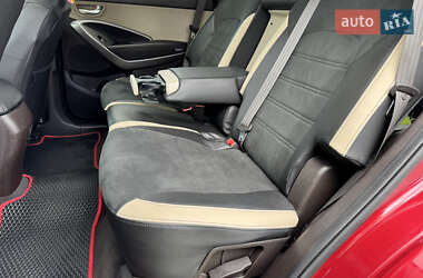 Внедорожник / Кроссовер Hyundai Santa FE 2015 в 