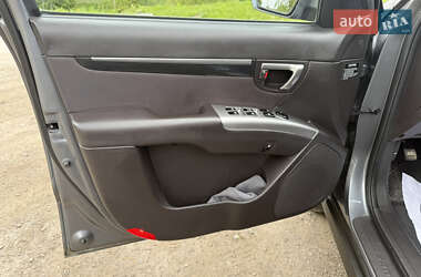 Внедорожник / Кроссовер Hyundai Santa FE 2012 в 