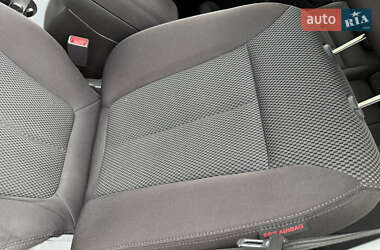 Внедорожник / Кроссовер Hyundai Santa FE 2012 в 